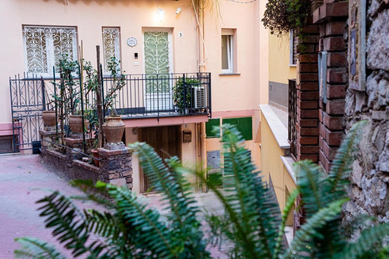 Ferienwohnung Domus Enea Taormina Exterior foto